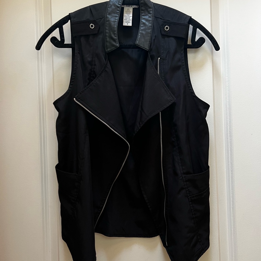 Elegant Black Sleeveless Vest